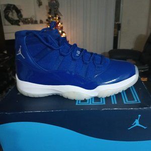 Retro Jordan 11s Blue